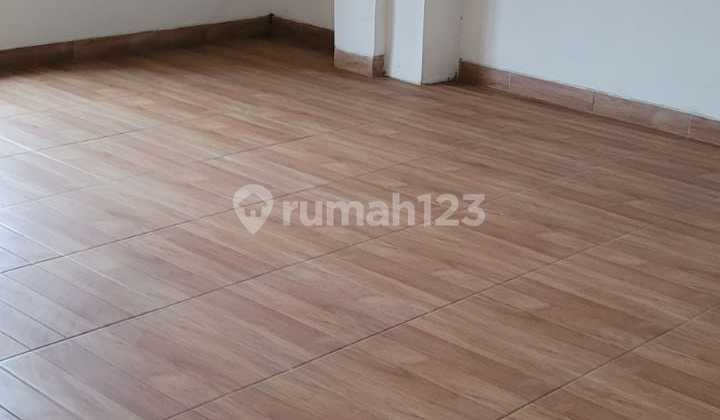 Ruko Strategis di Boulevard Villa Melati Mas 6