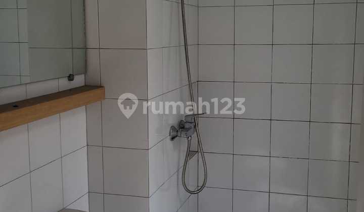 Dijual rumah full furnish di Fleekhauz 2