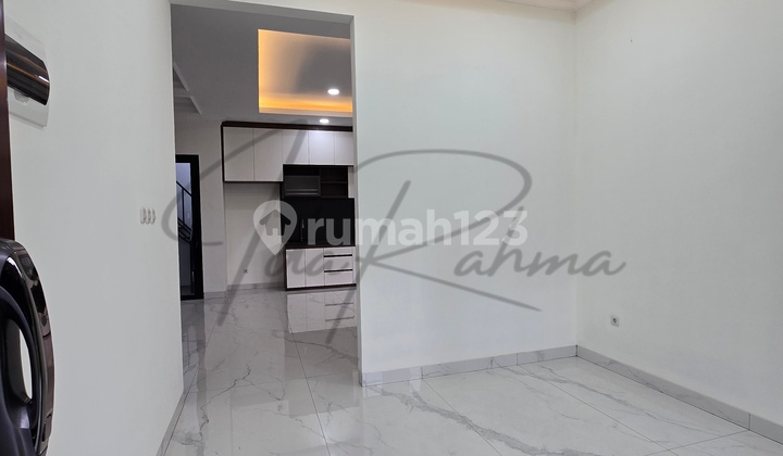 Luxury 3-Storey House At The Icon Bsd Luxury 3-Storey House At The Icon Bsd