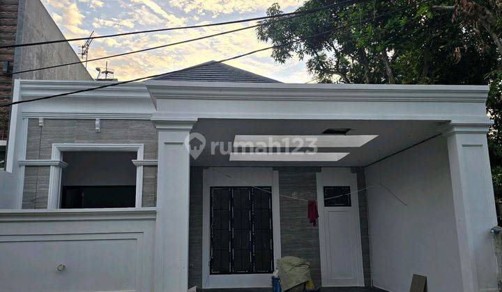 Rumah American Classic 1 Lantai Dekat Ke Jalan Toll Di Bsd City 1