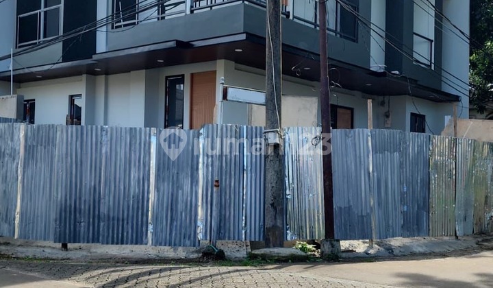 Rumah Baru Hook Di Griyaloka Bsd  2