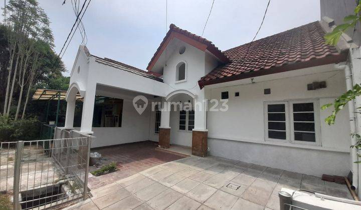 Rumah Nyaman di Kemang Pratama 3 2