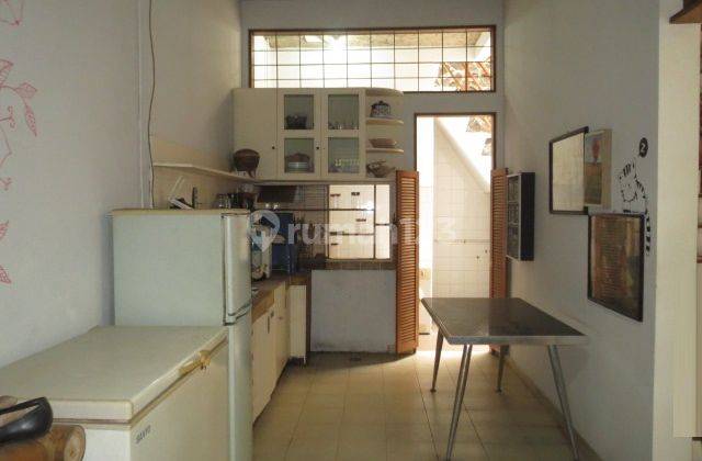 Rumah 2 Lantai di Jaka Permai 10