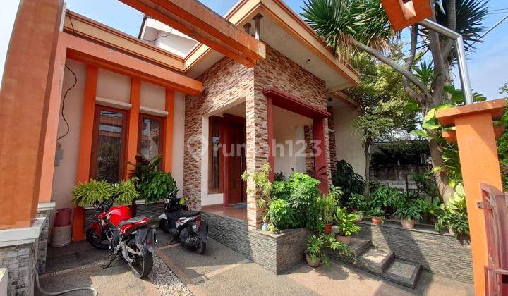 Rumah Minimalis di Kemang Pratama 2