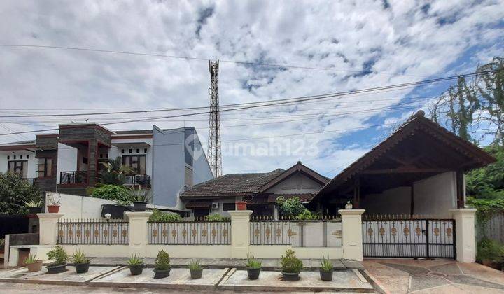 Rumah Asri Dengan Halaman Luas di Jaka Permai 1