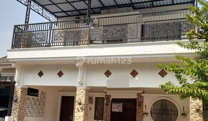 Rumah 2 Lantai di Grand Wisata 2