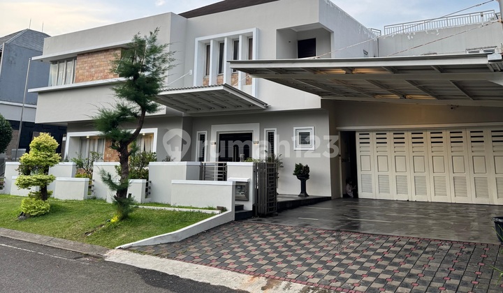 Rumah Mewah di Kota Wisata Cibubur 2
