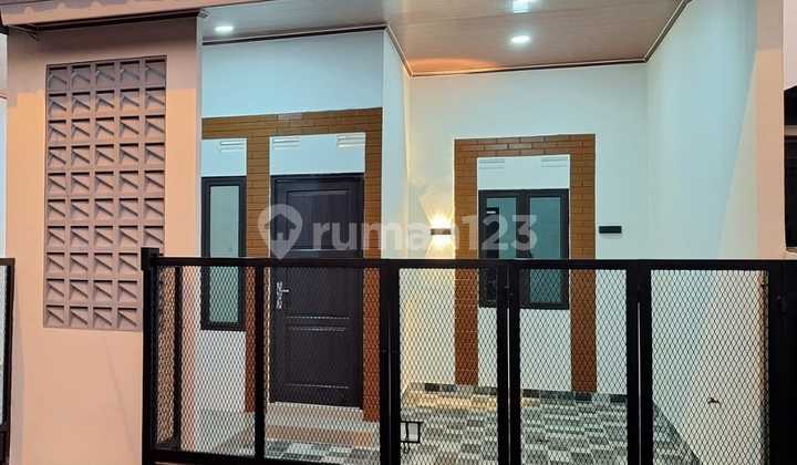 Rumah Minimalis di Dukuh Zamrud, Bekasi Timur Rumah Minimalis di Dukuh Zamrud, Bekasi Timur