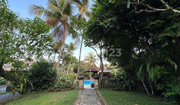 Eksklusif Ubud Cottage Dijual di Nyuh Kuning, Gianyar