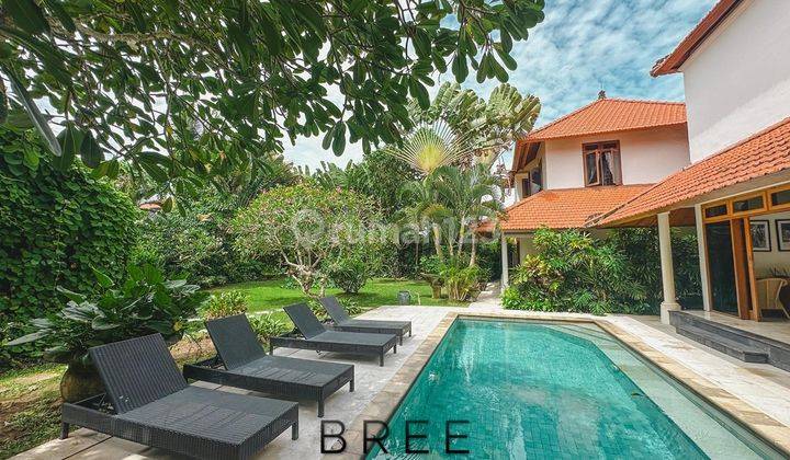 Enchanting Balinese Villa Steps From Pererenan Beach 2