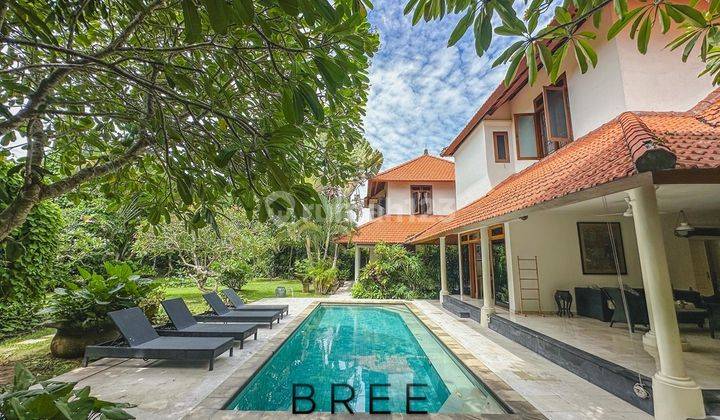 Enchanting Balinese Villa Steps From Pererenan Beach 1