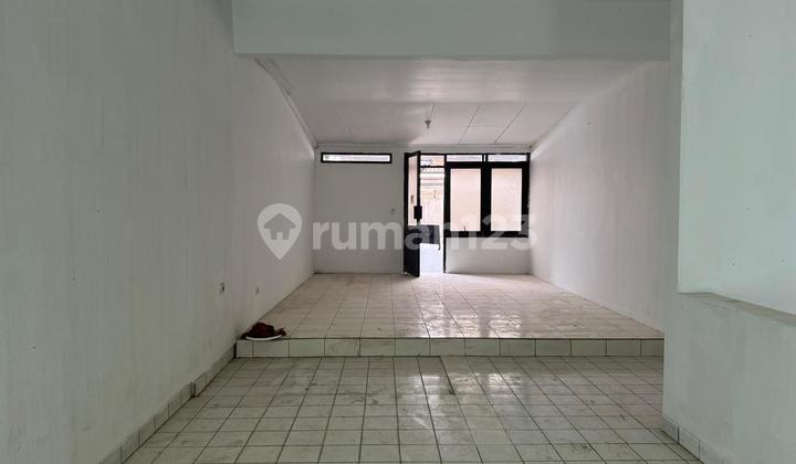 For Rent Strategic Shop House in Peta Street Office Area