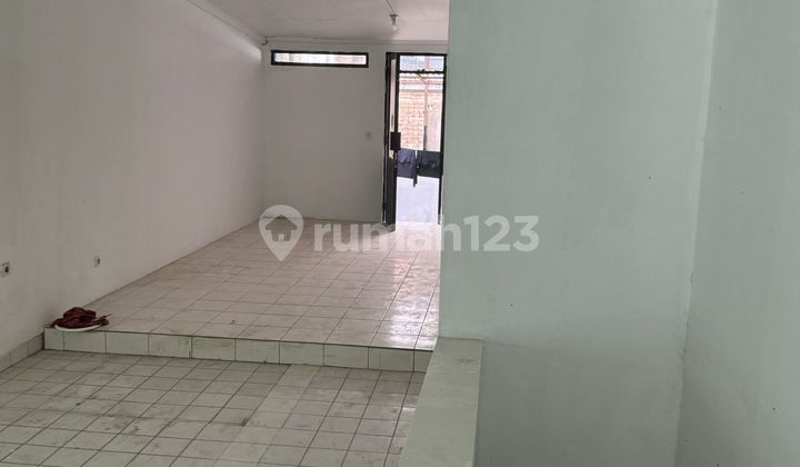 For Rent Strategic Shop House in Peta Street Office Area 2