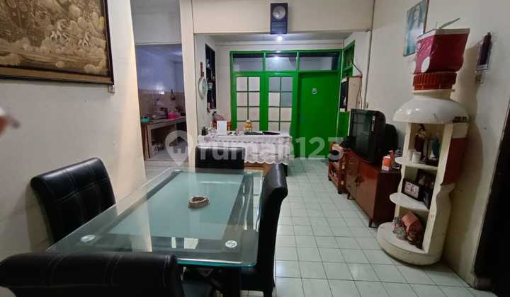 Langkaa Rumah Terawat Luas Di Tki 1