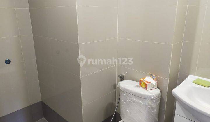 Apartement Maqna Residence Apartement 2 BR Semi Furnished Bagus 2