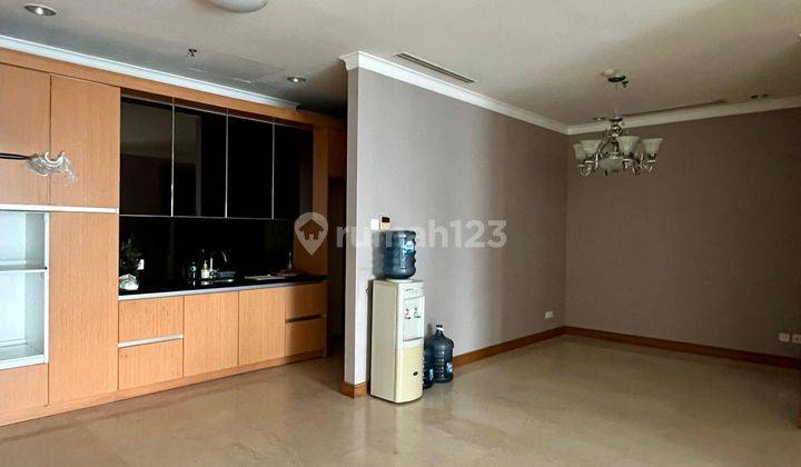 Apartement Grand Indonesia Kempinski 2 BR Semi Furnished Bagus 2