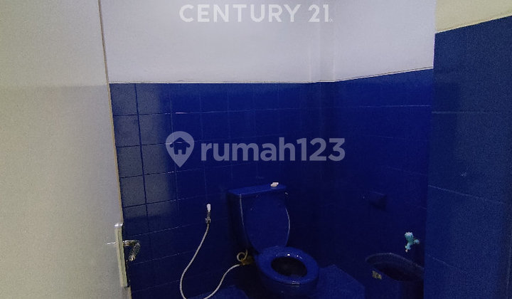 Shop House for Rent at Plaza Intercon Kebon Jeruk, Can Be Combined!