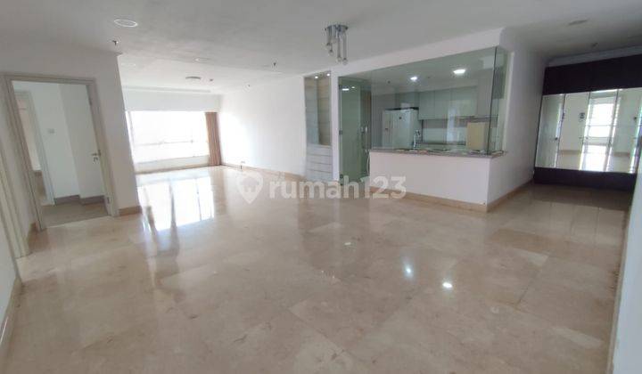 Apartement Somerset Berlian 3 BR Unfurnished Bagus 2