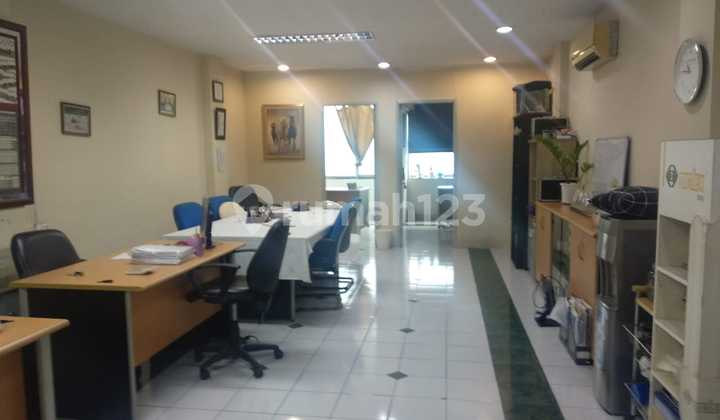 Sastra Graha Kebon Jeruk Ruko, Side by Side, Rarely Available! Strategic Location!