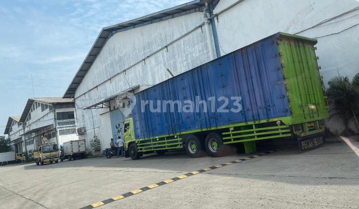 Yos Sudarso Warehouse North Jakarta, Wide Front Road, Best Deal!