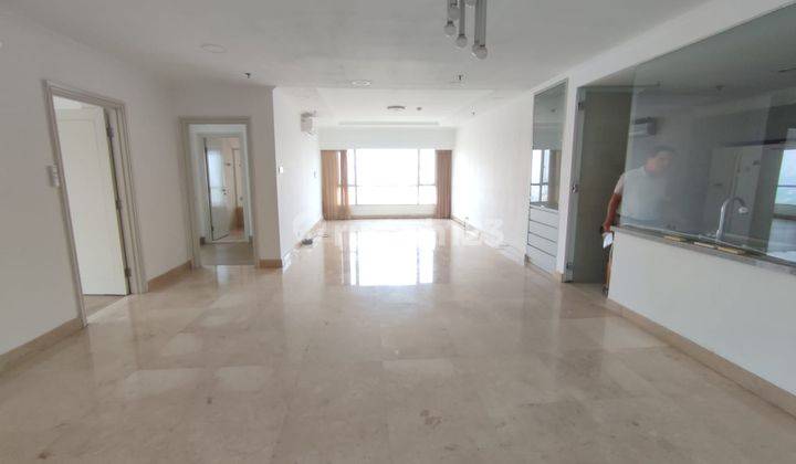 Apartement Somerset Berlian 3 BR Unfurnished Bagus 1