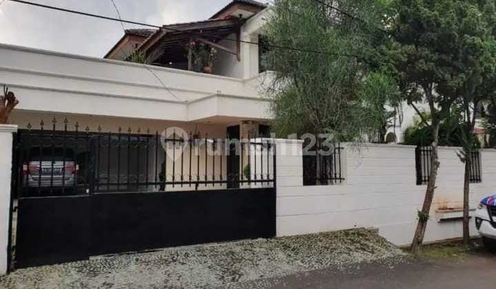 Rumah 2 Lantai dalam Perumahan Bintaro Sektor 1