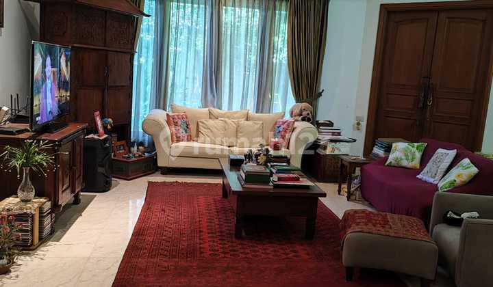 Rumah Cantik dengan Kolam Renang di Kawasan Elite Ampera Jakarta Selatan 2