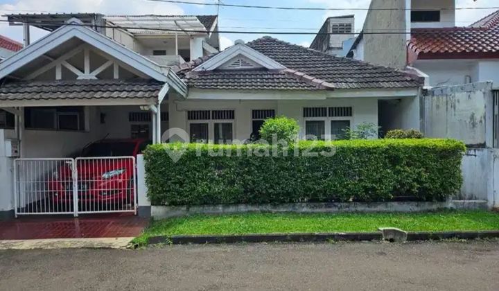 House Needs Renovation in Bintaro Area Housing, South Jakarta