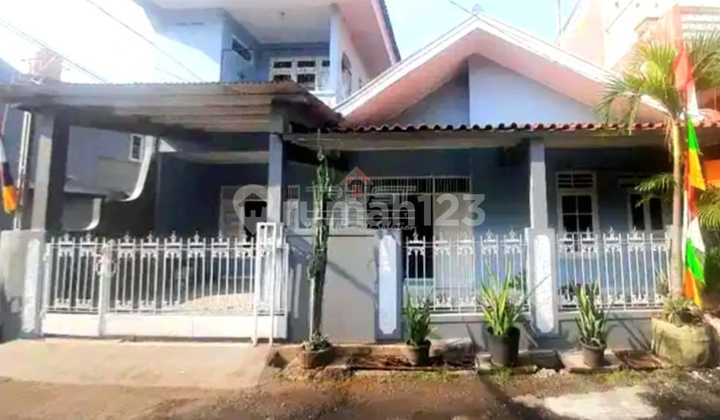 House for Long-Term Investment in PJMI Area Adjacent to Bintaro Station