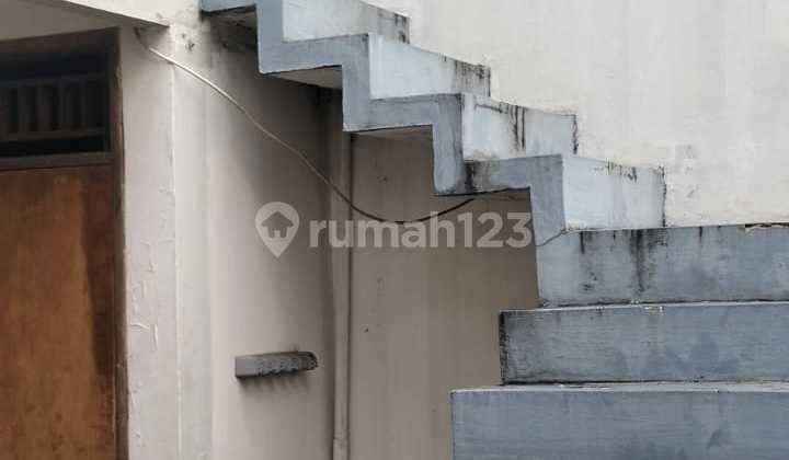 Rumah Murah Bonus 2 Kios Aktif di Petukangan - JakSel 2