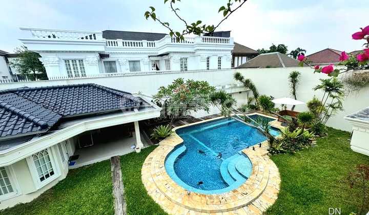 Rumah Mewah American Classic Lokasi Premium - Jakarta Selatan