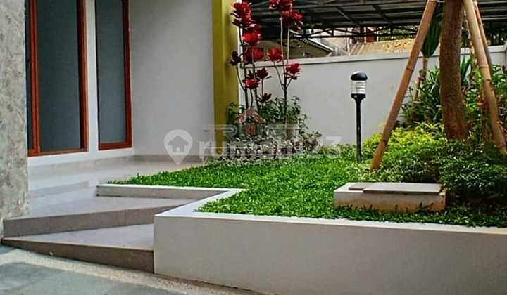 Rumah Bagus Minimalis, Lokasi dan Akses Strategis di Bintaro Sektor 5