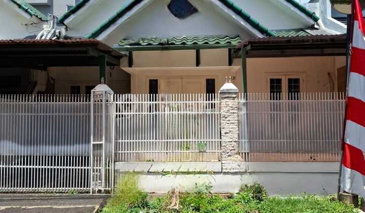 For Rent: Nice and Ready-to-Live House in Bintaro Sector 3 Housing Complex