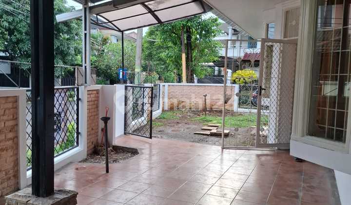 Nice and Tidy Rental House in Bintaro Sector 2 Complex 2