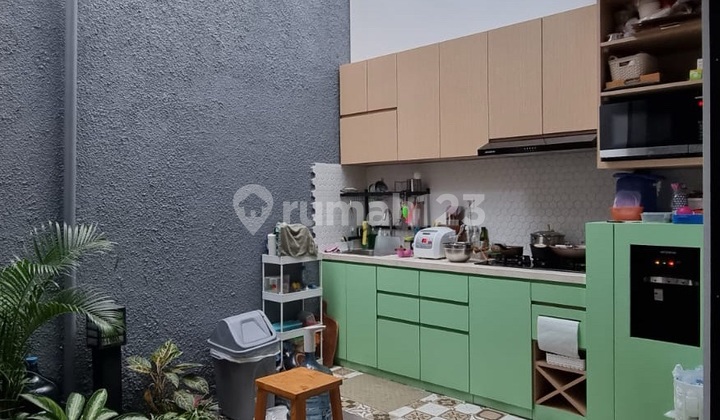 Ready-to-Live Home, Fully Furnished, Jombang@- East Ciputat 2