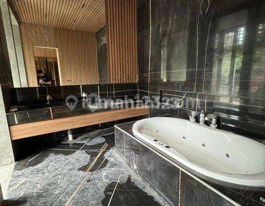 Rumah Mewah Trimaran PIK Brand New, Modern Minimalis, Pool 2