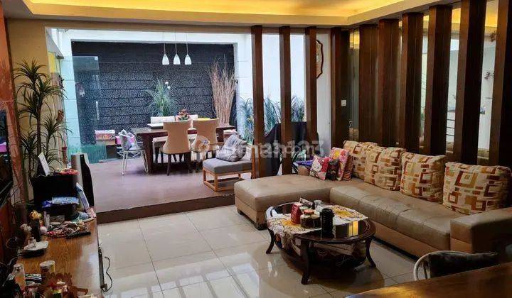 Town House 8x20 di CBD Pluit Exclusive Garden House 1