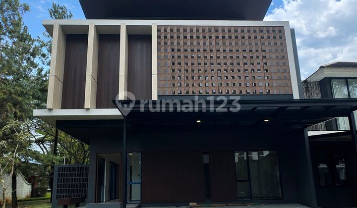 Rumah Baru Foresta BSD Luas 234M, Hoek, Bangunan Mandiri, Bagus 2