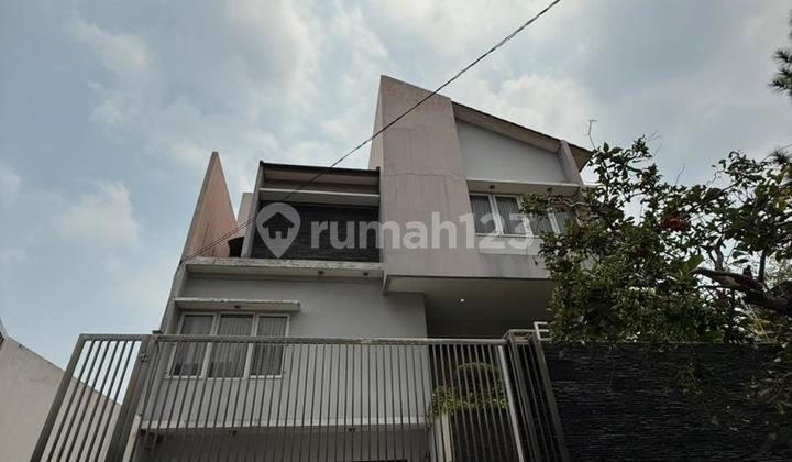 Duta Garden Boulevard House, 17X25, Independent Building, Neat and Ready to Occup 2