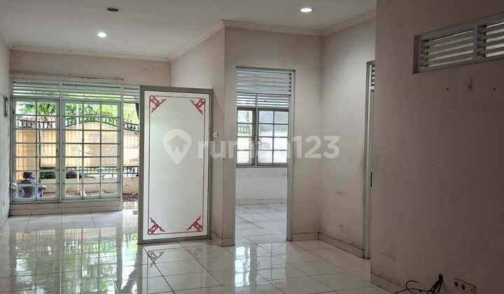 Dijual Murah Rumah Tua di Muara Karang 10X20, Blok Favorit, Hitung Tanah Jalan Luas