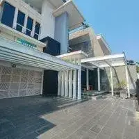 Rumah Mewah Di Pik Luas 560m2, Minimalis, Kolam Renang 1