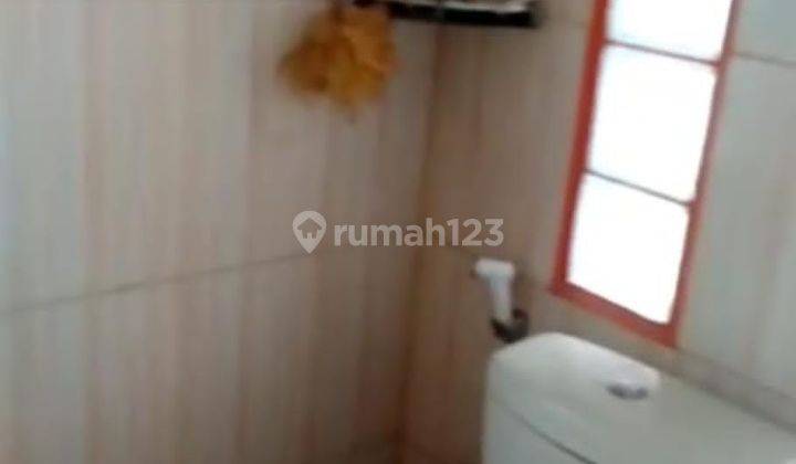 Rumah di Komplek Perumahan Grand Bunga Lestari 2