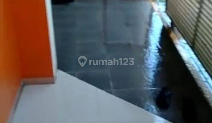 Rumah di Komplek Perumahan Grand Bunga Lestari 2