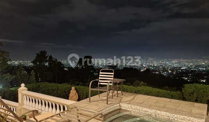 Villa Super Mewah di Dago Atas Villa Super Mewah di Dago Atas