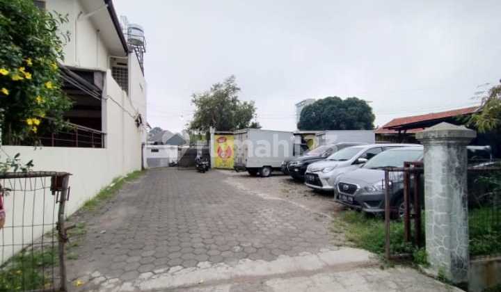 Office & Warehouse Main Road Near Pasteur Toll Gate Office & Warehouse Main Road Near Pasteur Toll Gate