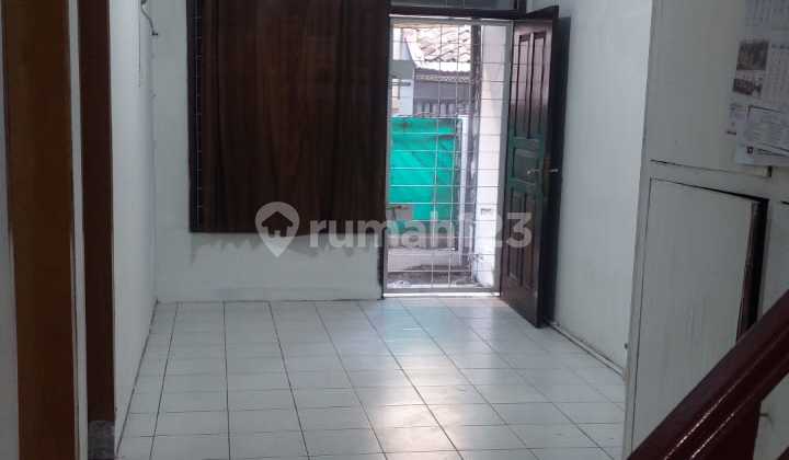 Disewakan Rumah Tengah Kota  CibAdak 1