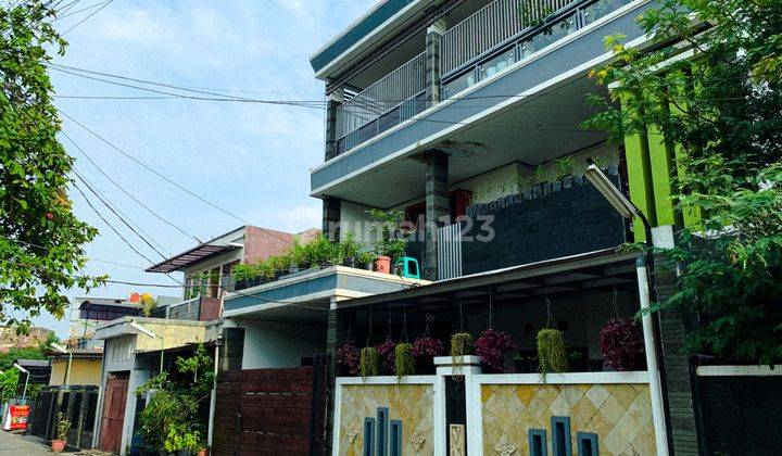 Rumah Kost 3 Lantai Lokasi di Pusat Kota Bandung