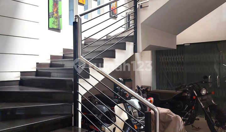 For Sale Strategic House on North Ring Road, Sleman Yogyakarta 2