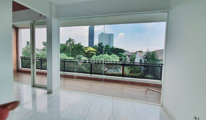 Rumah Mewah Alam Sutera Hook Lantai Marmer dengan Lift, selangkah ke Sport Club, Cluster Favorit 7