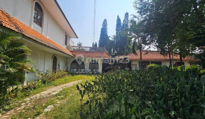 Rumah atau Rumah Produksi sekaligus Gudang Barang , dekat ke Exit Tol Jakarta Selatan dan dekat Supermarket Besar. Cocok untuk Rumah Produksi Catering, Home Industri merangkap Mess Karyawan 1